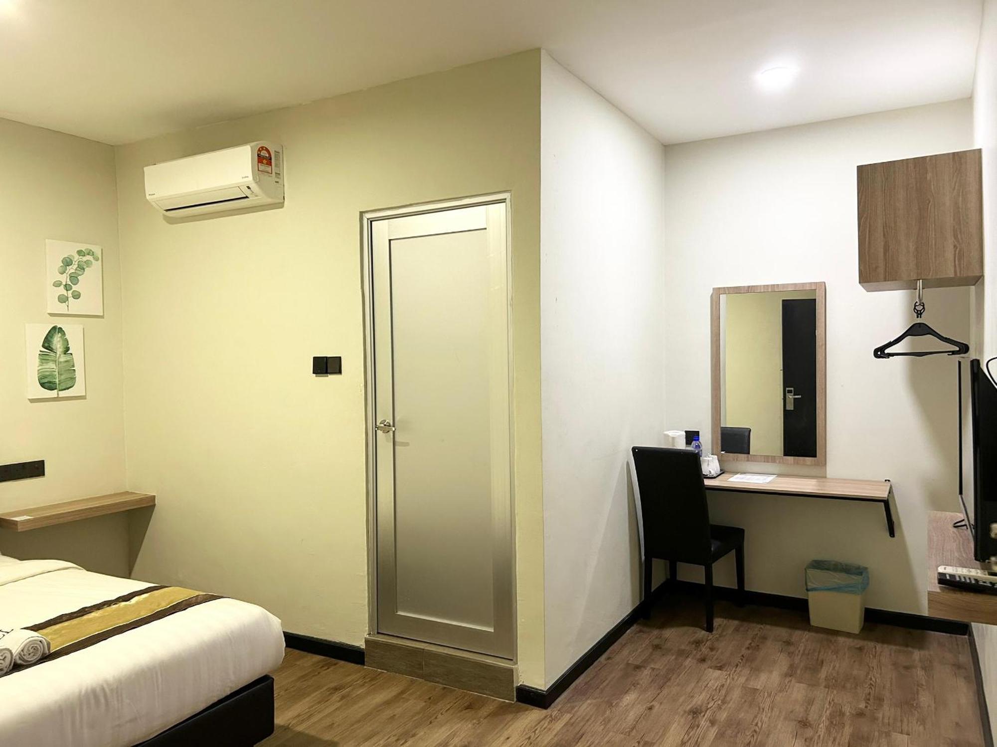 Gill Garden Boutique Hotel Malacca Room photo